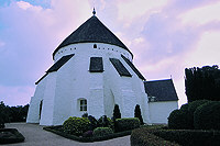 Osterlars, größte Rundkirche Bornholms