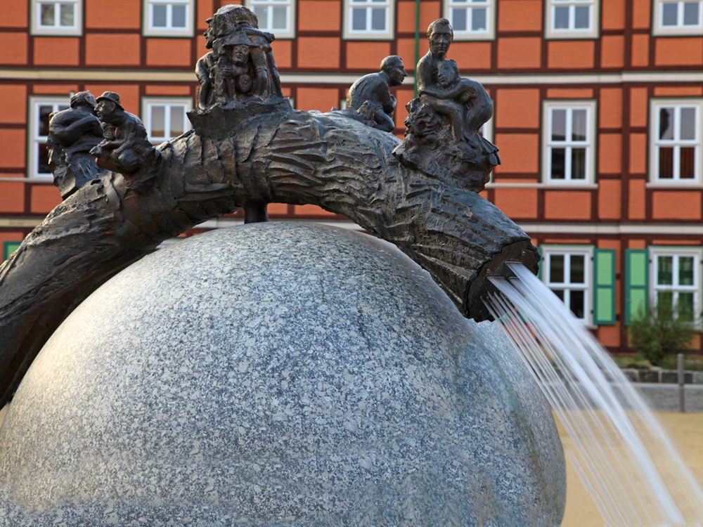 zur &Uuml;bersicht Brunnen 6