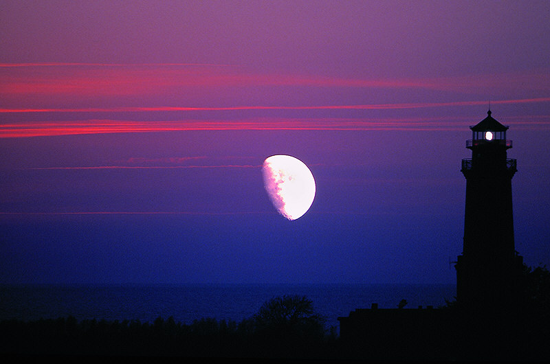 zur Übersicht Stiller Mond II