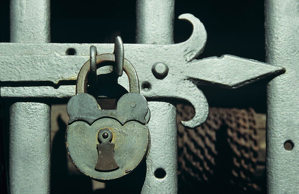 zur &Uuml;bersicht & Schloss & Riegel 1