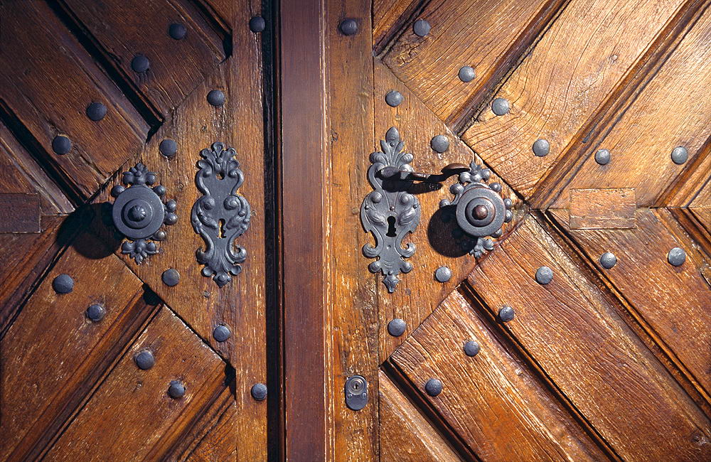 zur &Uuml;bersicht & Schloss & Riegel 2